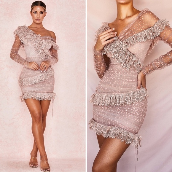 House of CB Dresses & Skirts - New! House of CB Sorrel Blush Lace Frill Mini Dress 🎀 Small